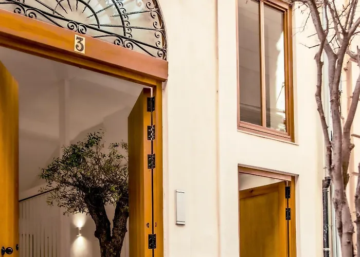 Deluxe Apartment